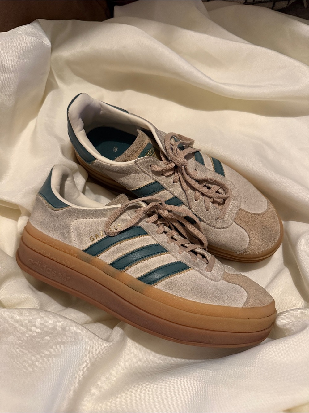 Adidas Gazelle Bold Sneakers White/Green/Beige size Women's US 10